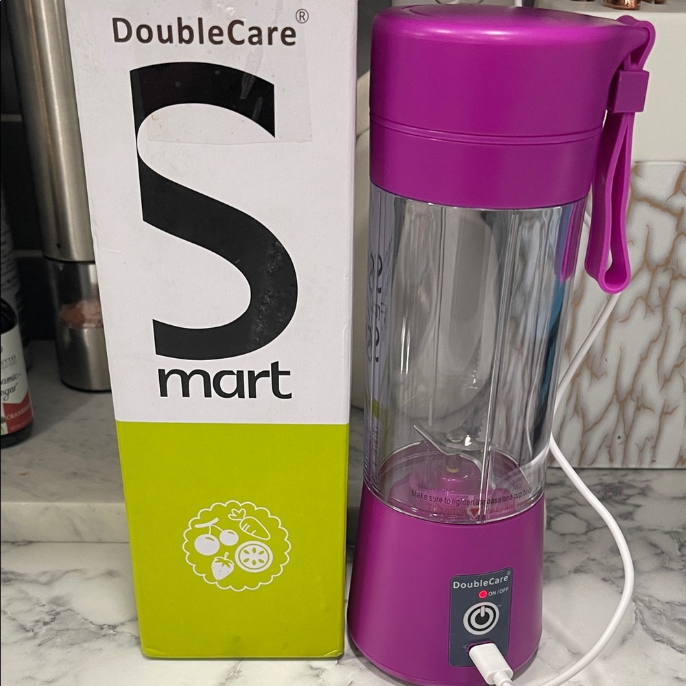 DoubleCare Purple Portable Blender with USB